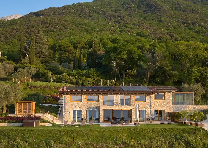 Colago Private Villas Lake Garda