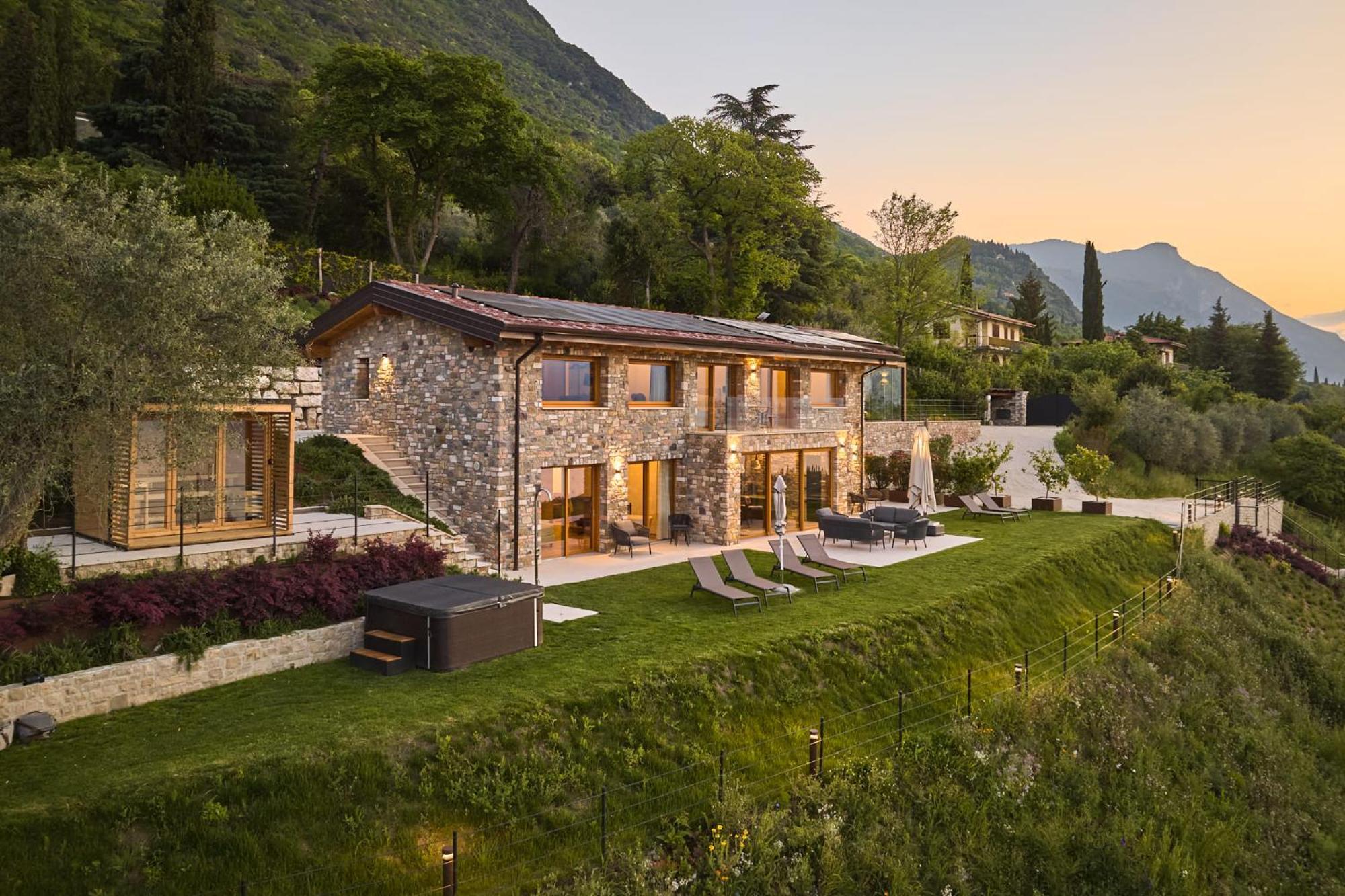 Colago Private Garda Villa Toscolano-Maderno